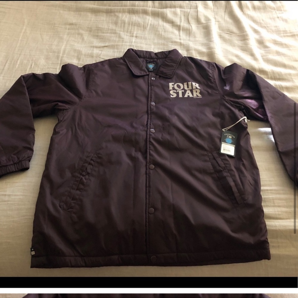 Jacket. Maroon color. Four Star